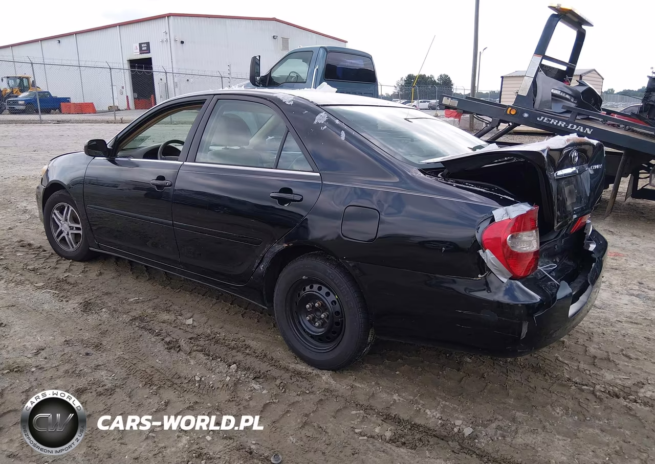2002 Toyota Camry Le VIN:4T1BE32K42U621713 - 3