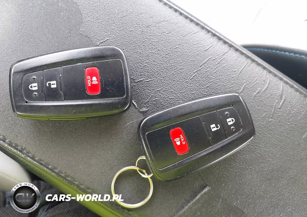 2016 Toyota Prius Four Touring VIN:JTDKARFU4G3001617 - 11