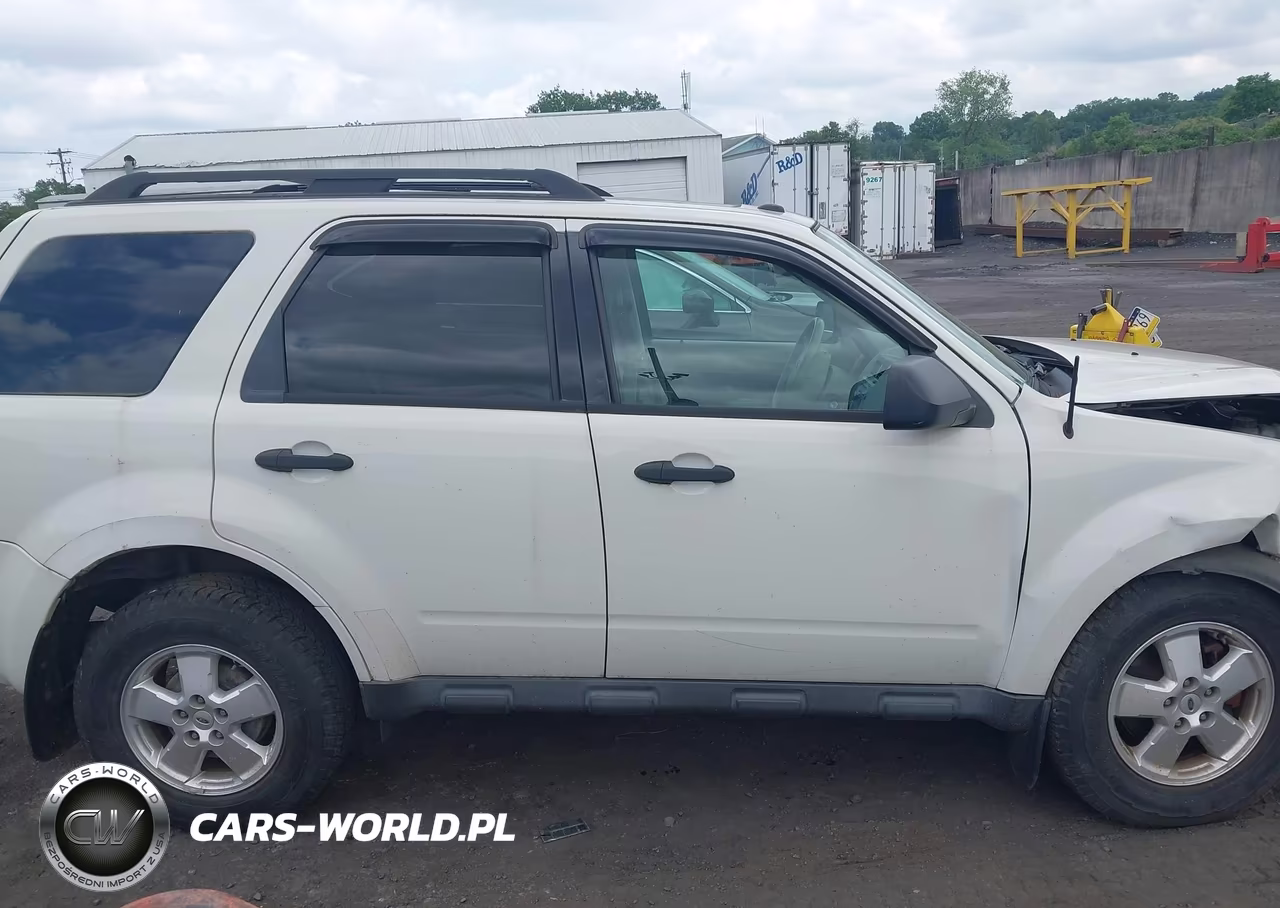 2011 Ford Escape Xlt VIN:1FMCU9D70BKB58385 - 13