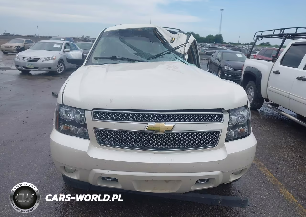 2011 Chevrolet Tahoe Ltz VIN:1GNSKCE04BR325169 - 13