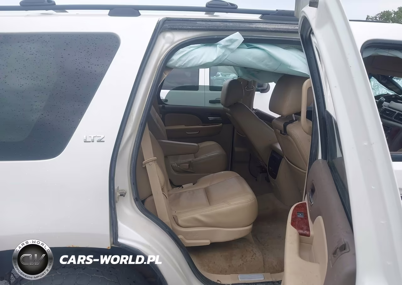 2011 Chevrolet Tahoe Ltz VIN:1GNSKCE04BR325169 - 8