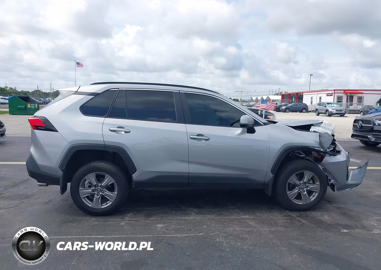 2024 Toyota Rav4 Xle VIN:2T3W1RFV2RC264121 - 13