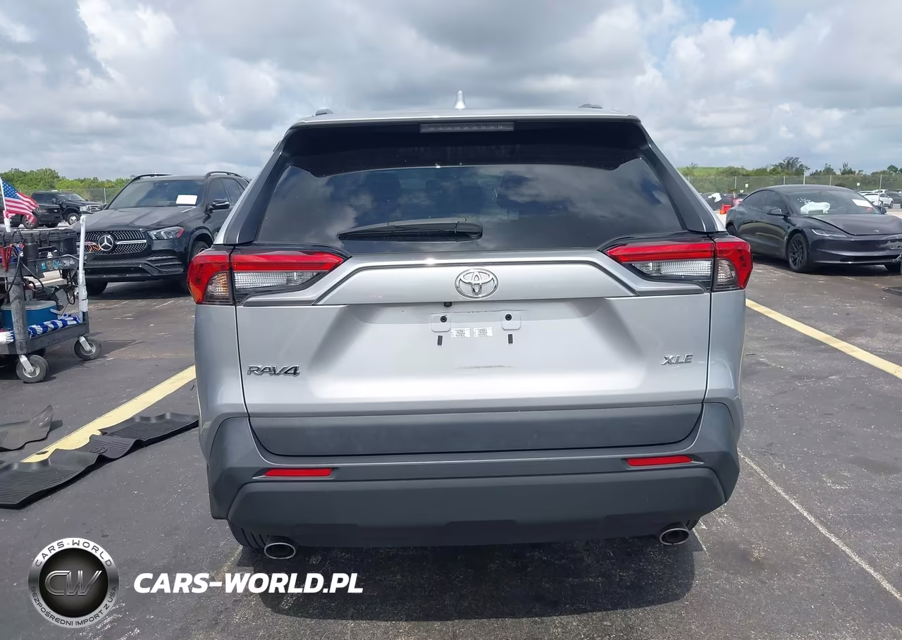 2024 Toyota Rav4 Xle VIN:2T3W1RFV2RC264121 - 16