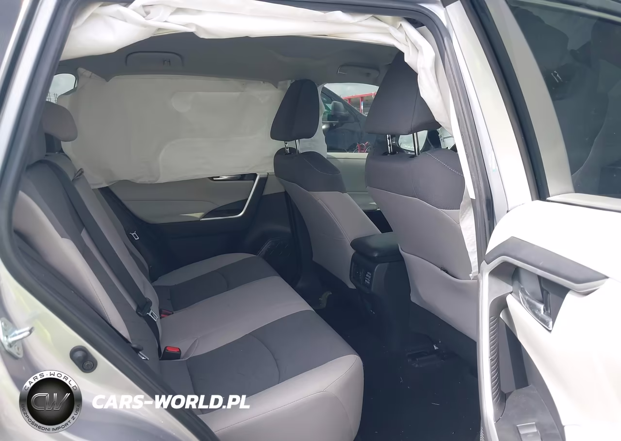2024 Toyota Rav4 Xle VIN:2T3W1RFV2RC264121 - 8
