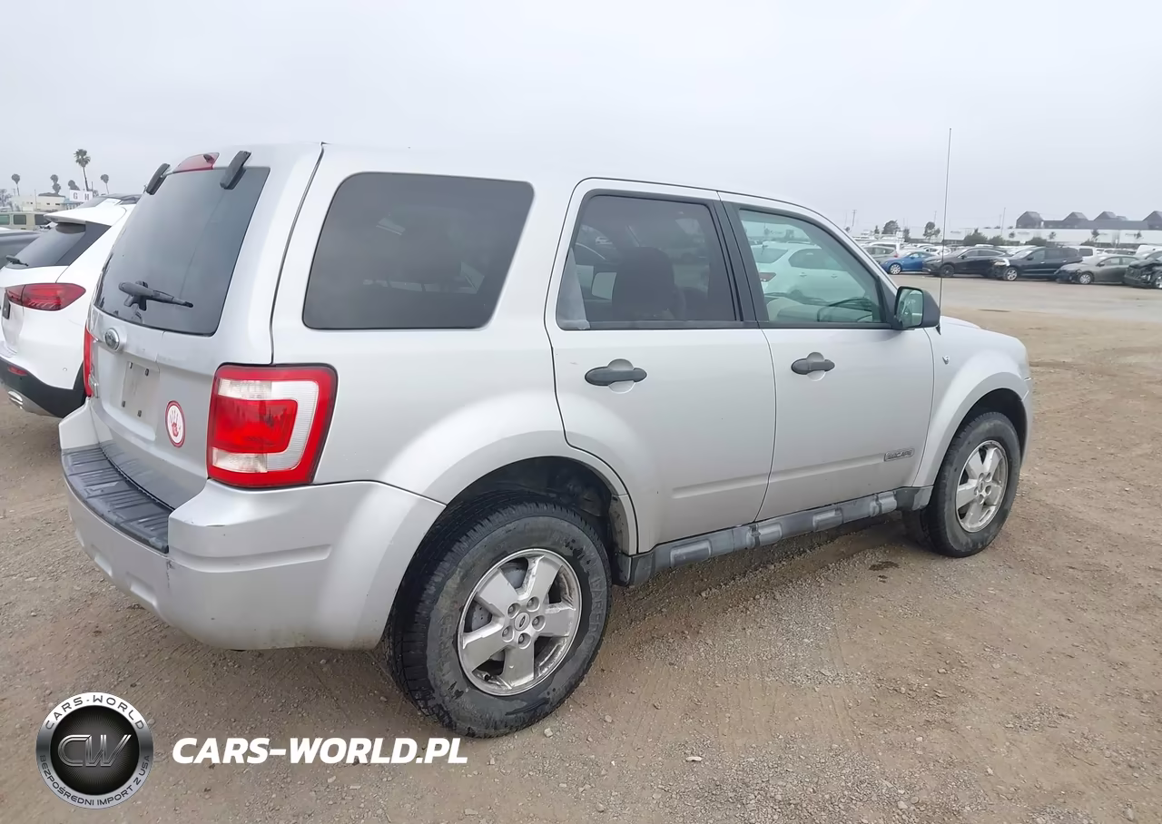2008 Ford Escape Xlt VIN:1FMCU03168KE76819 - 4