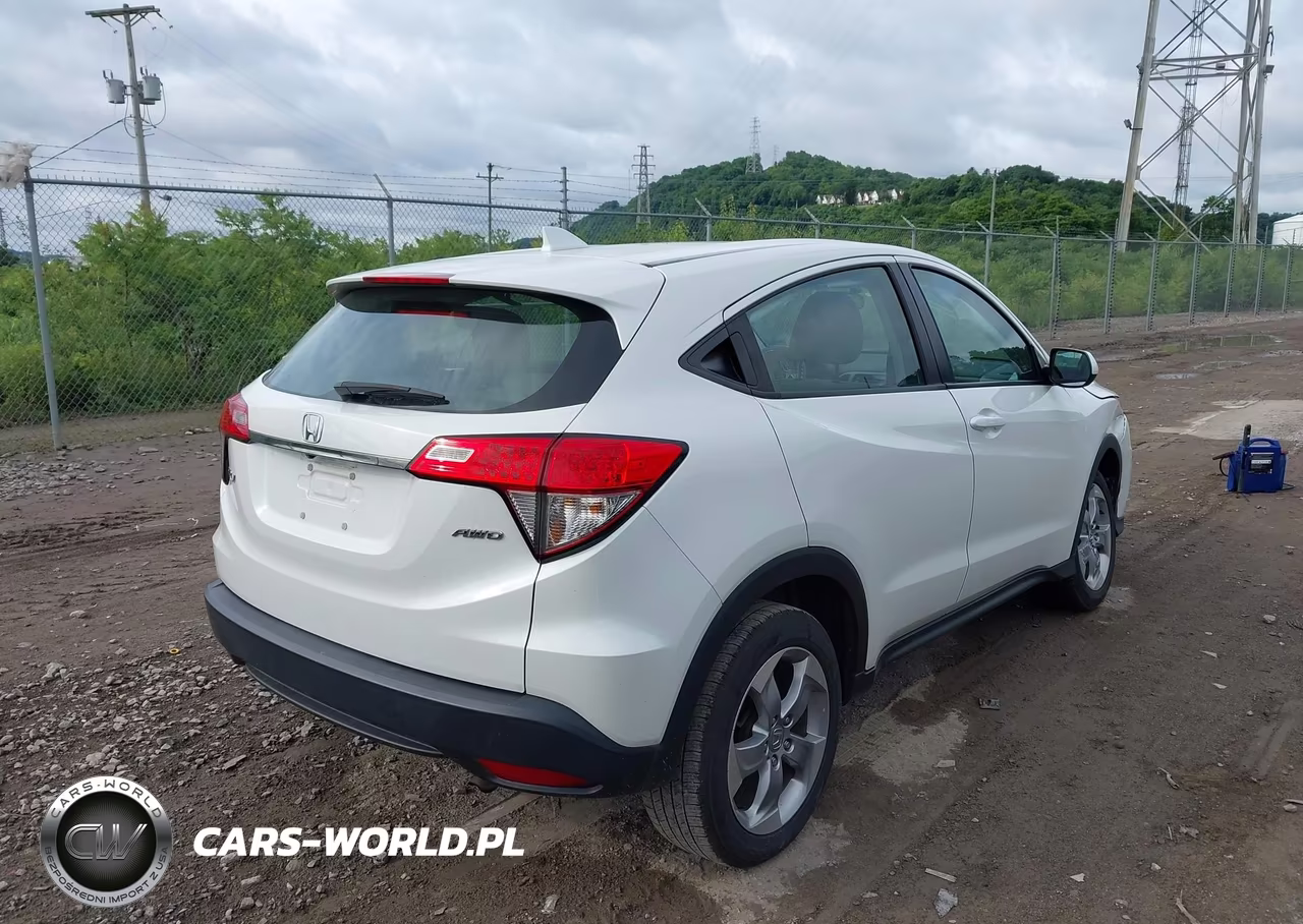 2022 Honda Hr-V Awd Lx VIN:3CZRU6H31NM732830 - 4