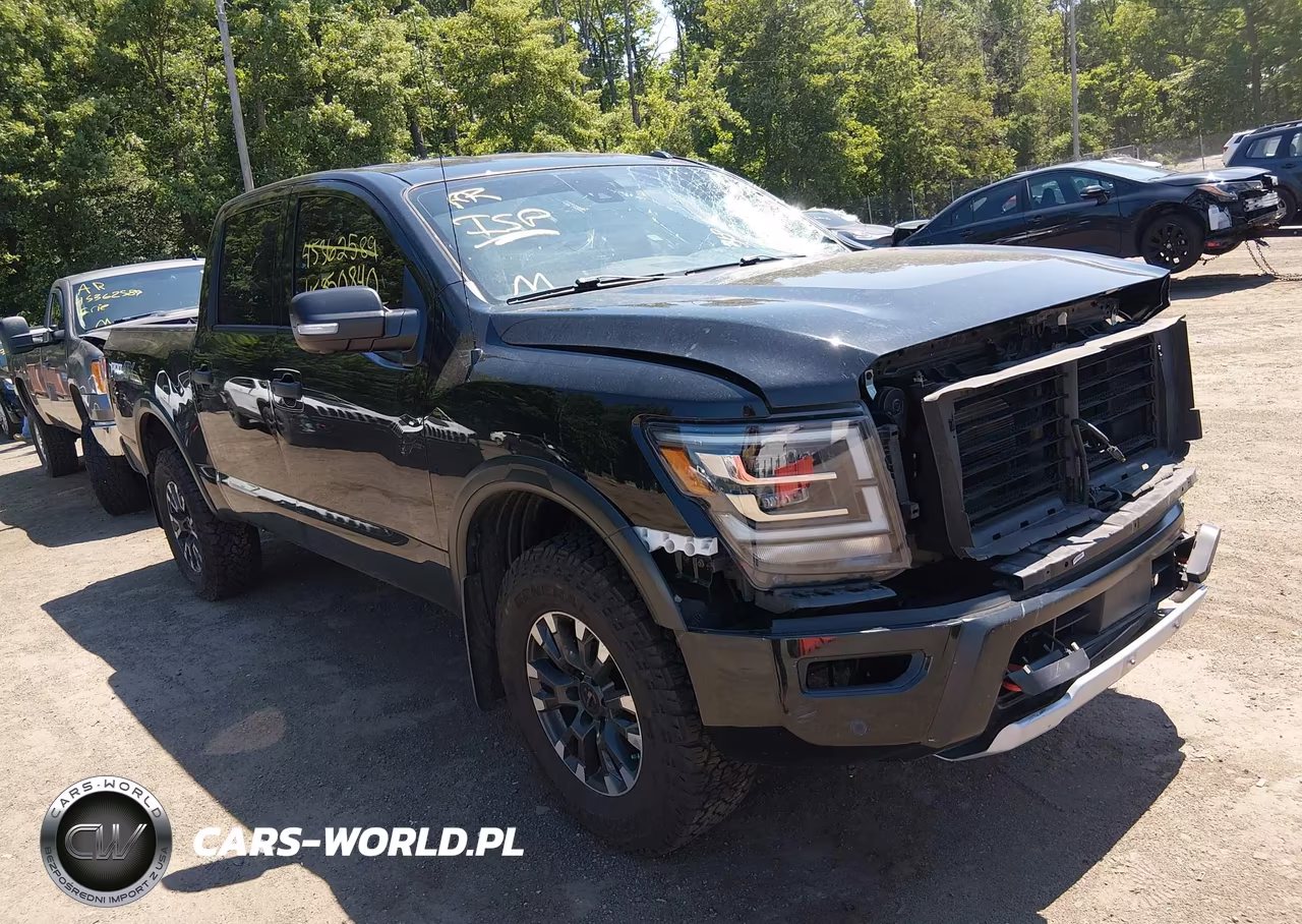 2021 Nissan Titan Pro-4X 4X4 – zdjęcie 1 z 17