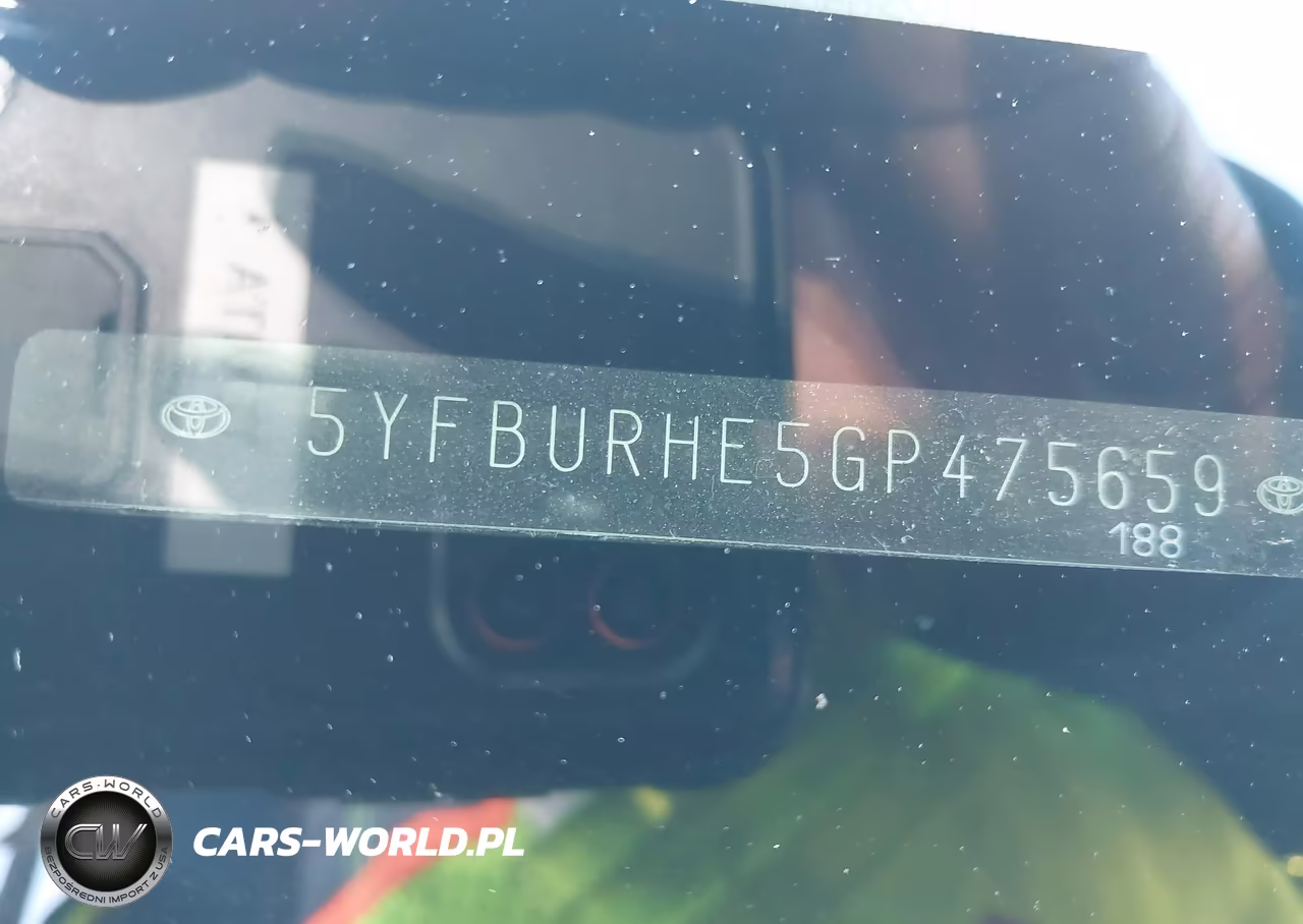 2016 Toyota Corolla Le VIN:5YFBURHE5GP475659 - 9