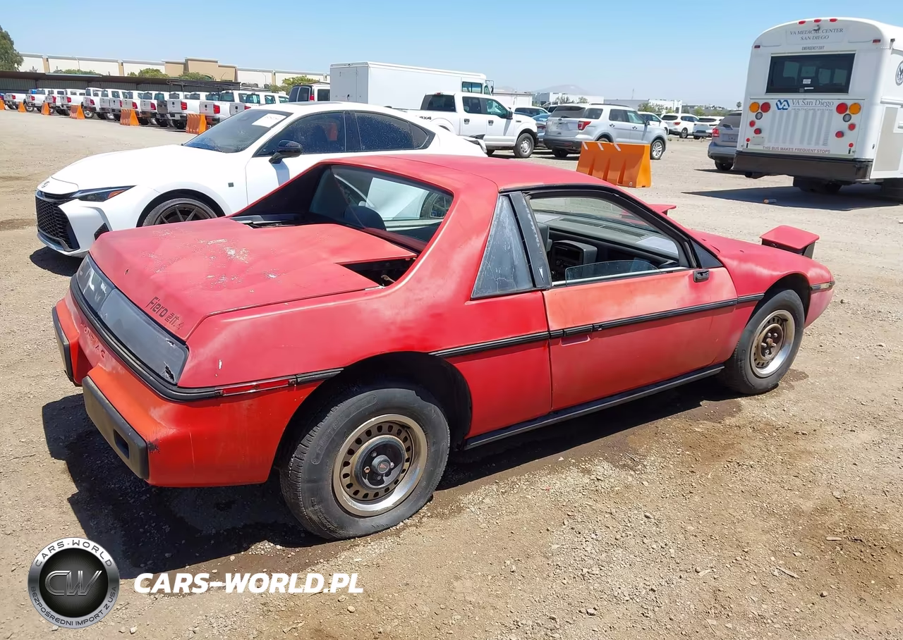 1985 Pontiac Fiero Sport VIN:1G2PM37R9FP209427 - 4