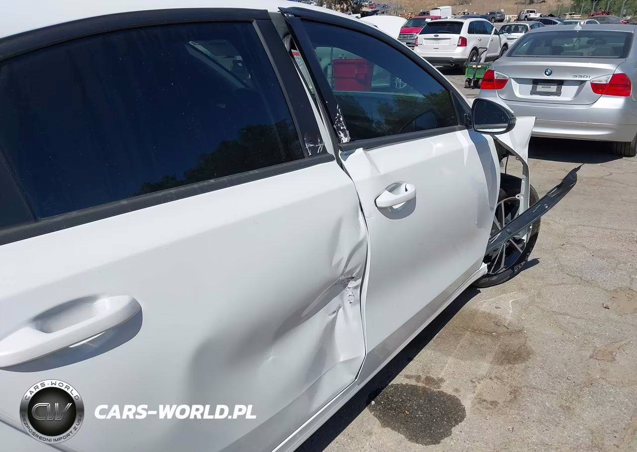 2024 Kia Forte Lxs VIN:3KPF24AD0RE779529 - 19