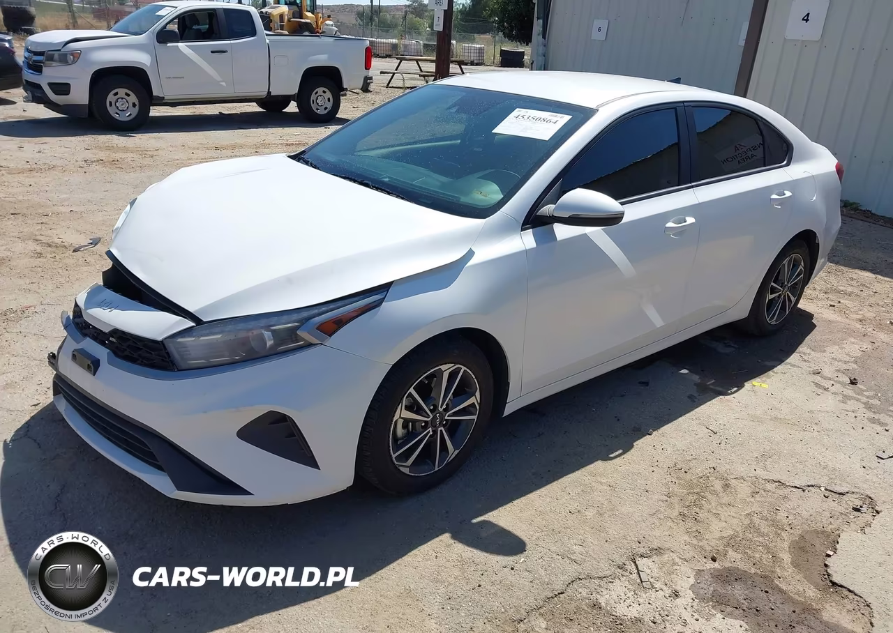 2024 Kia Forte Lxs VIN:3KPF24AD0RE779529 - 2