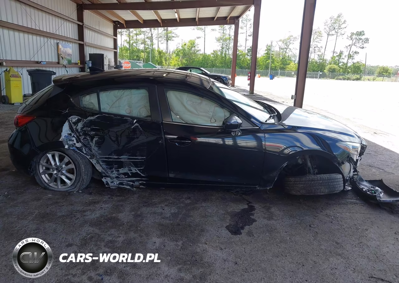 2016 Mazda Mazda3 I Touring VIN:JM1BM1M7XG1326810 - 13