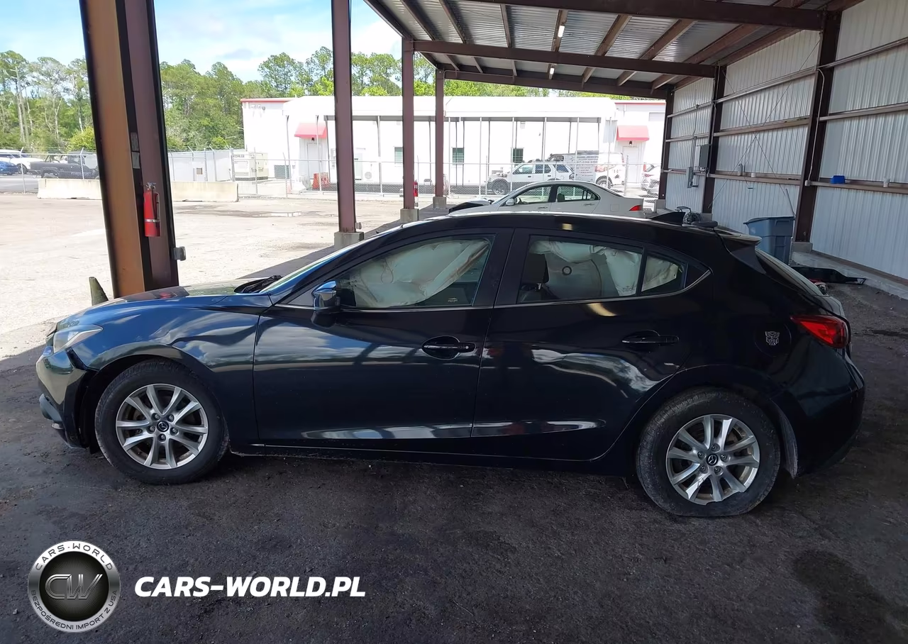 2016 Mazda Mazda3 I Touring VIN:JM1BM1M7XG1326810 - 14