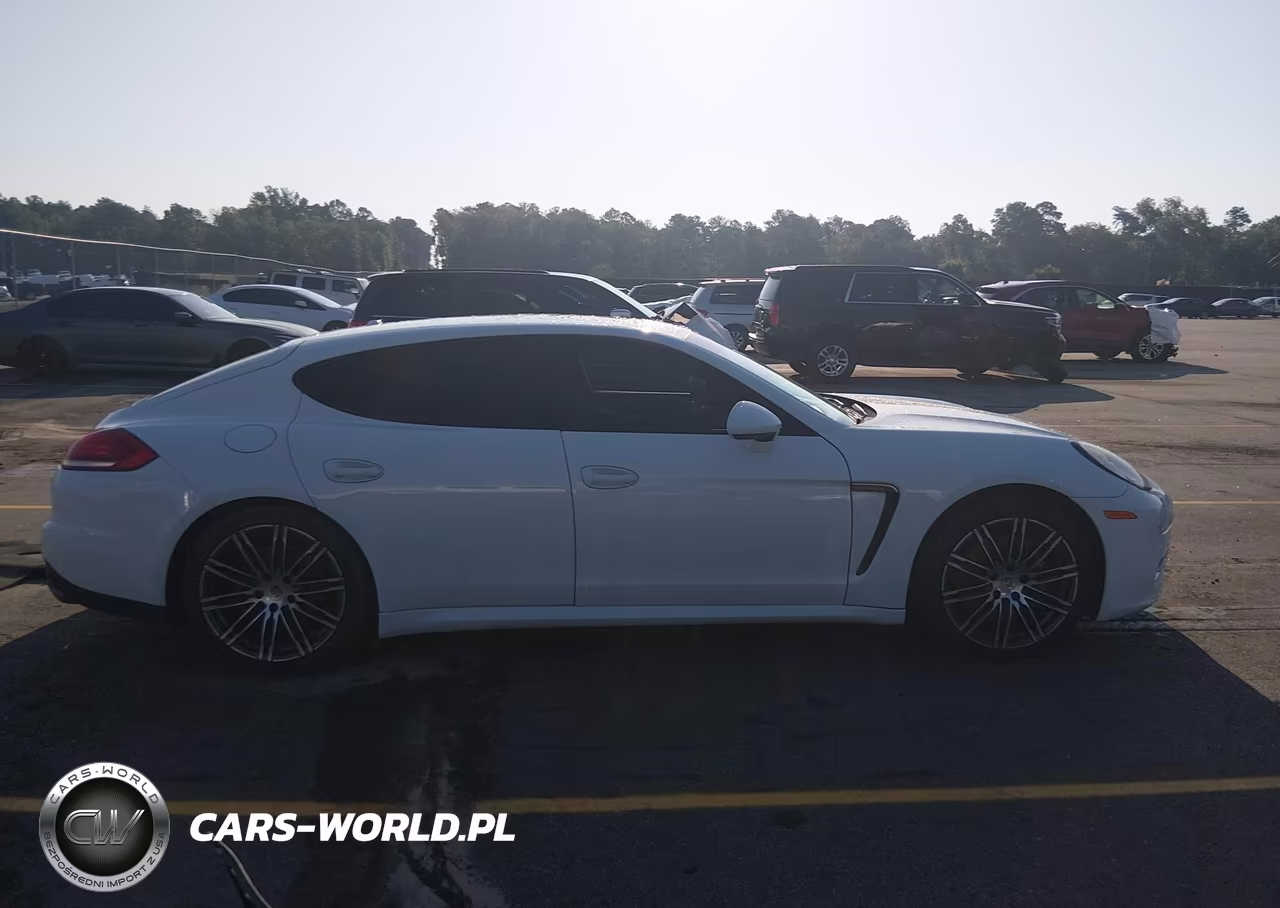 2015 Porsche Panamera S VIN:WP0AB2A7XFL050675 - 13