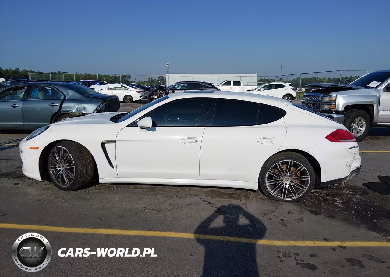 2015 Porsche Panamera S VIN:WP0AB2A7XFL050675 - 14