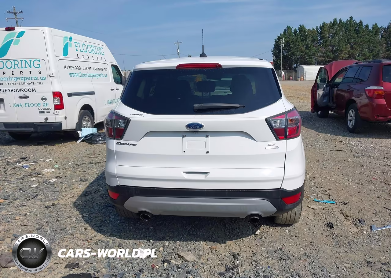 2017 Ford Escape Se VIN:1FMCU9GD1HUB55669 - 16