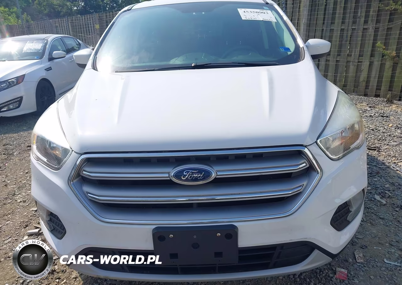2017 Ford Escape Se VIN:1FMCU9GD1HUB55669 - 6