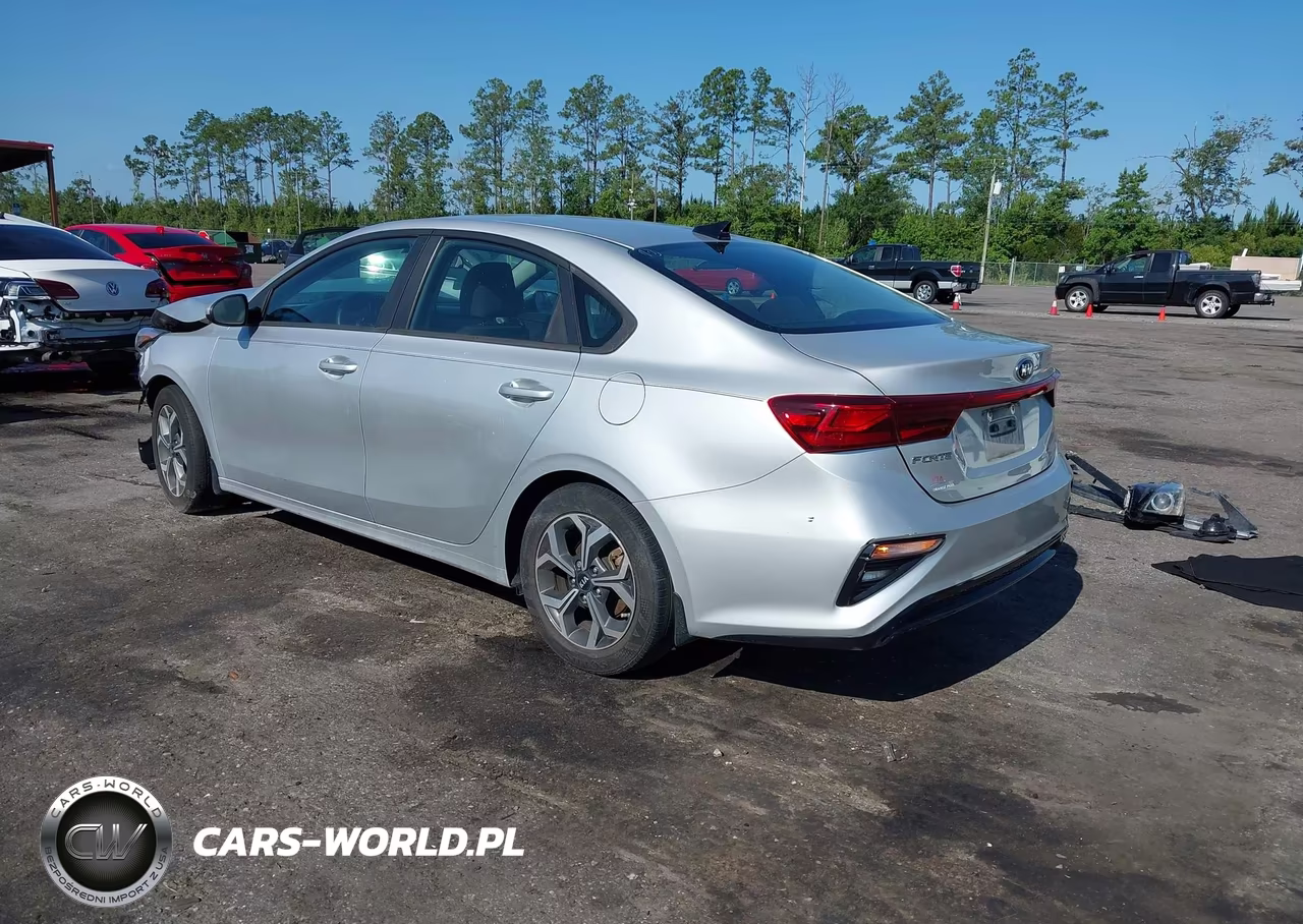 2020 Kia Forte Lxs VIN:3KPF24AD2LE213508 - 3
