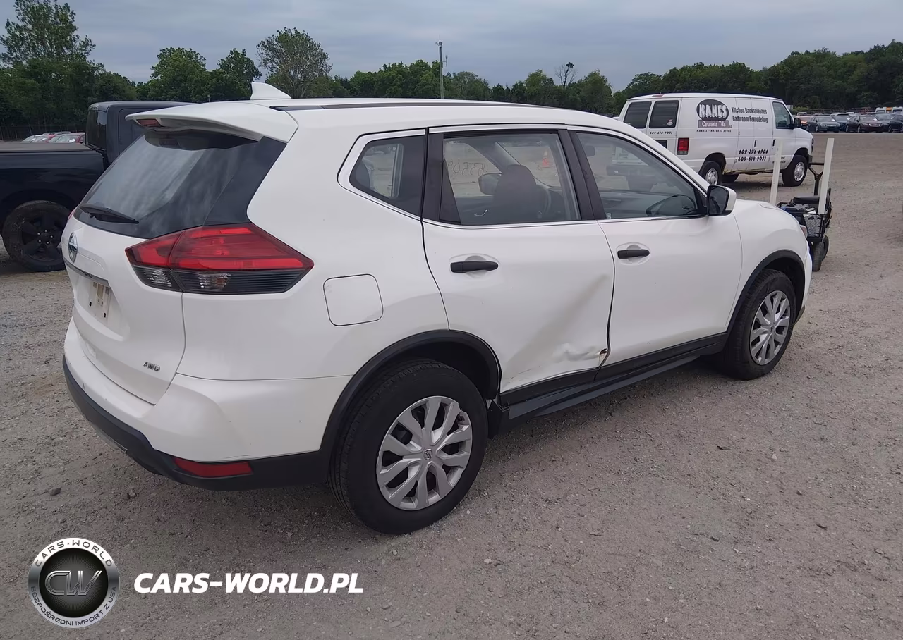 2017 Nissan Rogue S VIN:JN8AT2MV8HW007935 - 4