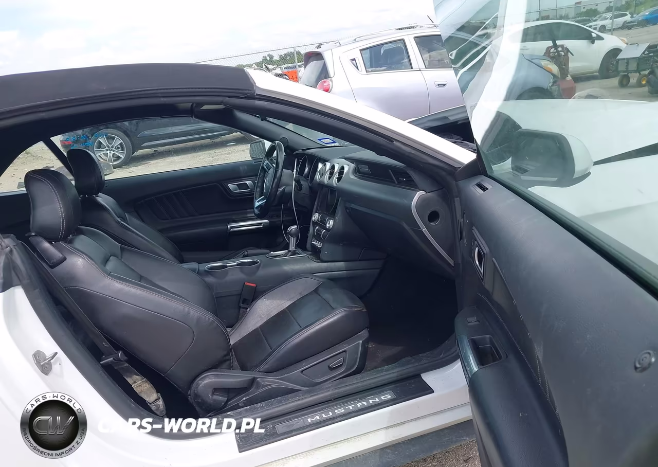 2022 Ford Mustang Ecoboost Premium VIN:1FATP8UH8N5103075 - 5