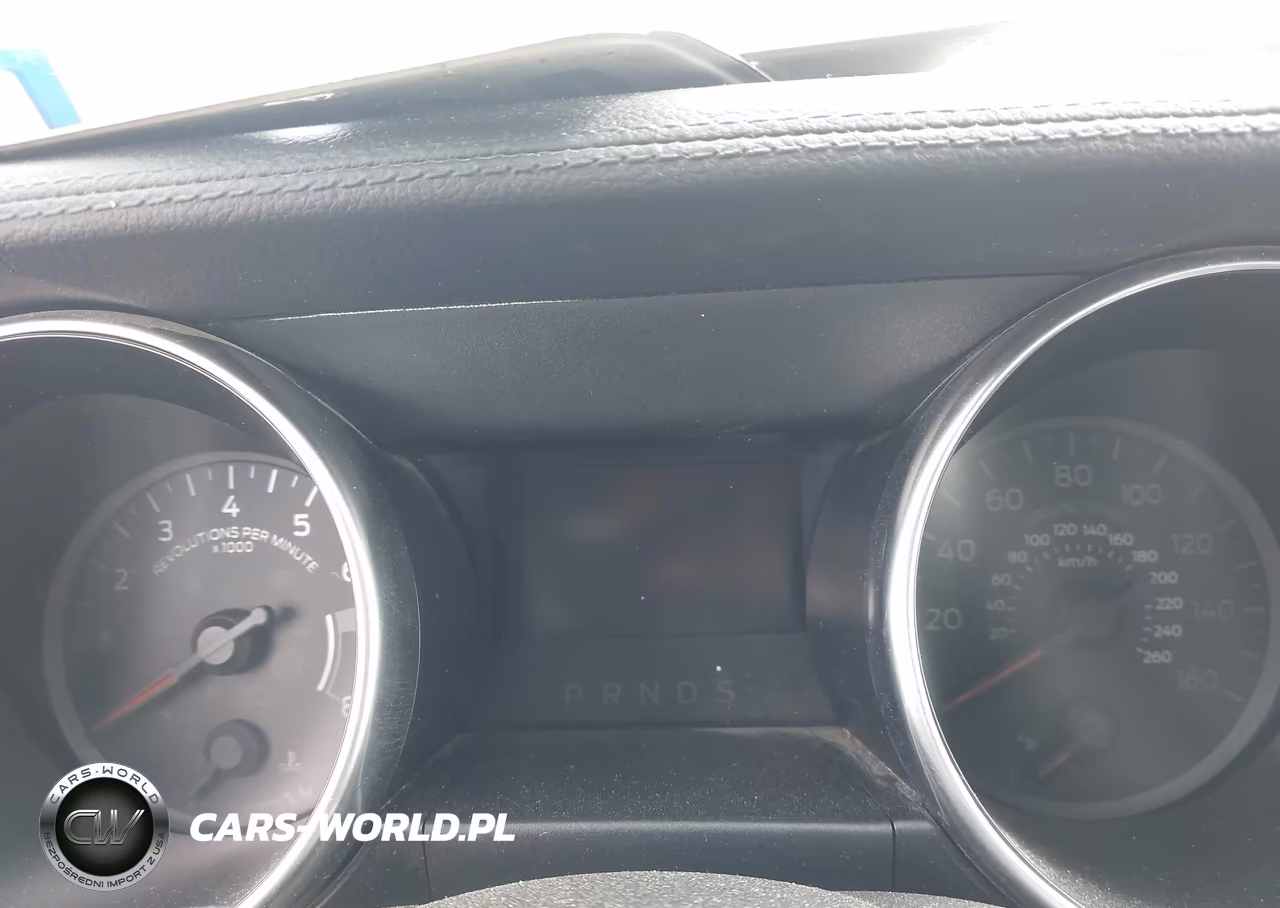 2022 Ford Mustang Ecoboost Premium VIN:1FATP8UH8N5103075 - 7