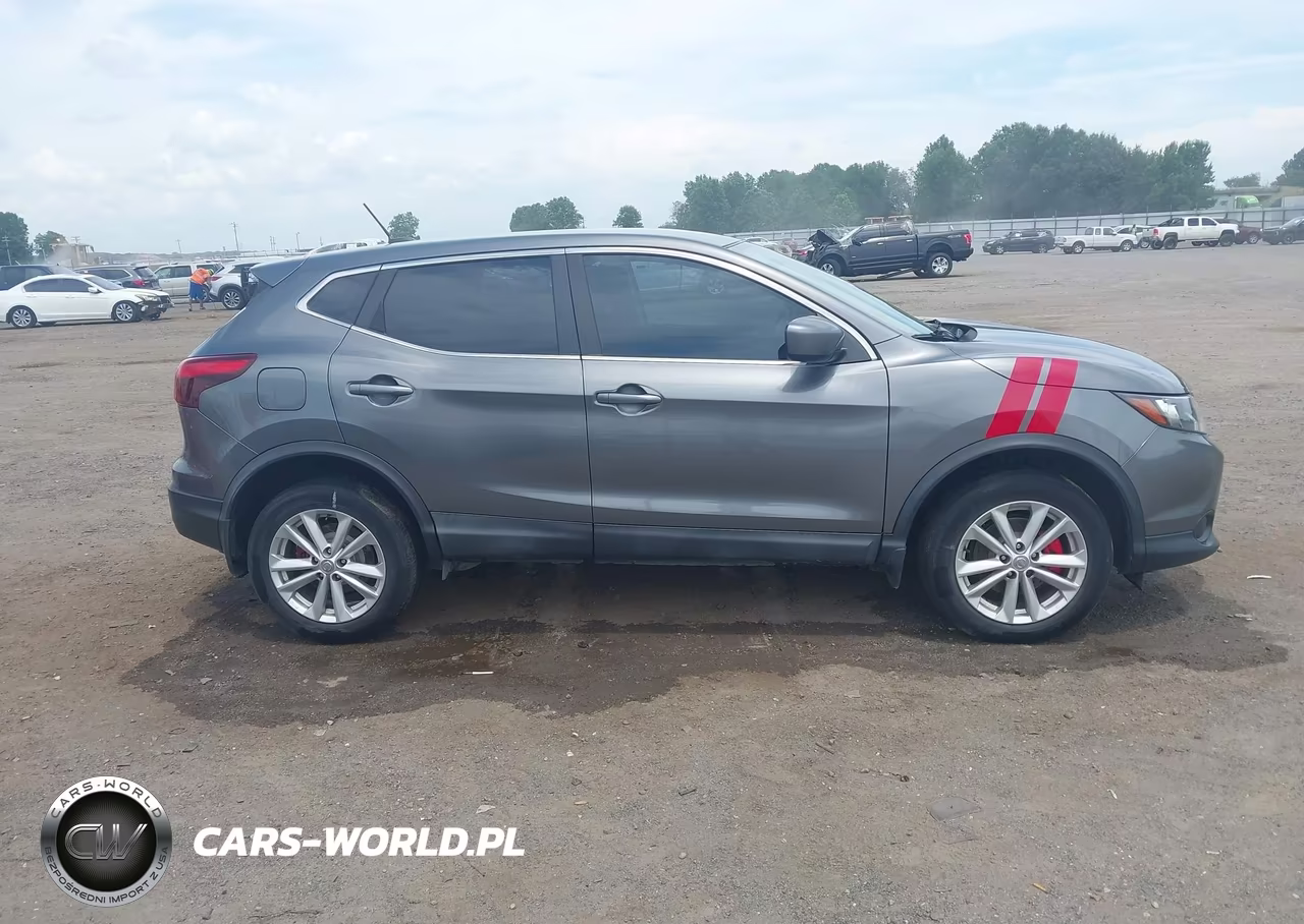 2017 Nissan Rogue Sport S VIN:JN1BJ1CPXHW031000 - 13