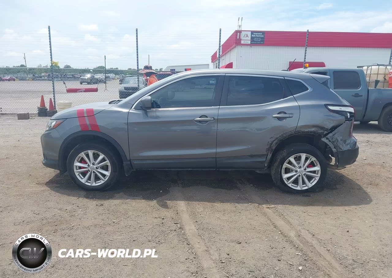 2017 Nissan Rogue Sport S VIN:JN1BJ1CPXHW031000 - 14
