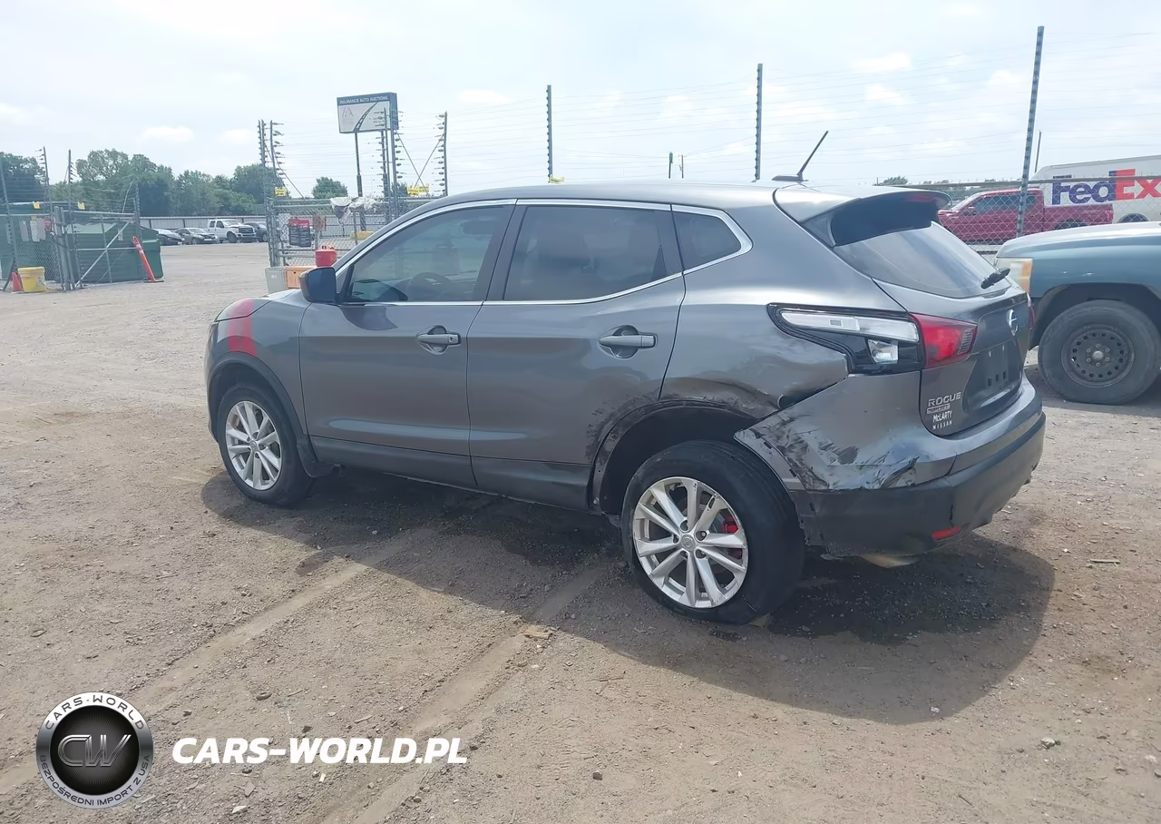 2017 Nissan Rogue Sport S VIN:JN1BJ1CPXHW031000 - 3