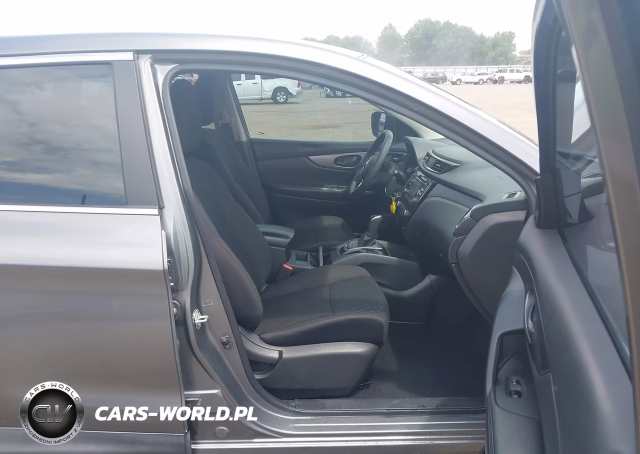 2017 Nissan Rogue Sport S VIN:JN1BJ1CPXHW031000 - 5