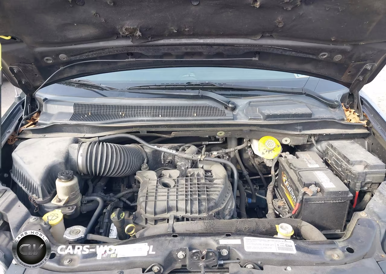2014 Chrysler Town & Country S VIN:2C4RC1HG4ER199993 - 10