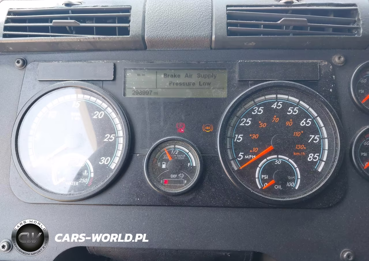 2014 Freightliner Cascadia 125 VIN:3AKJGLD50ESFU7430 - 13