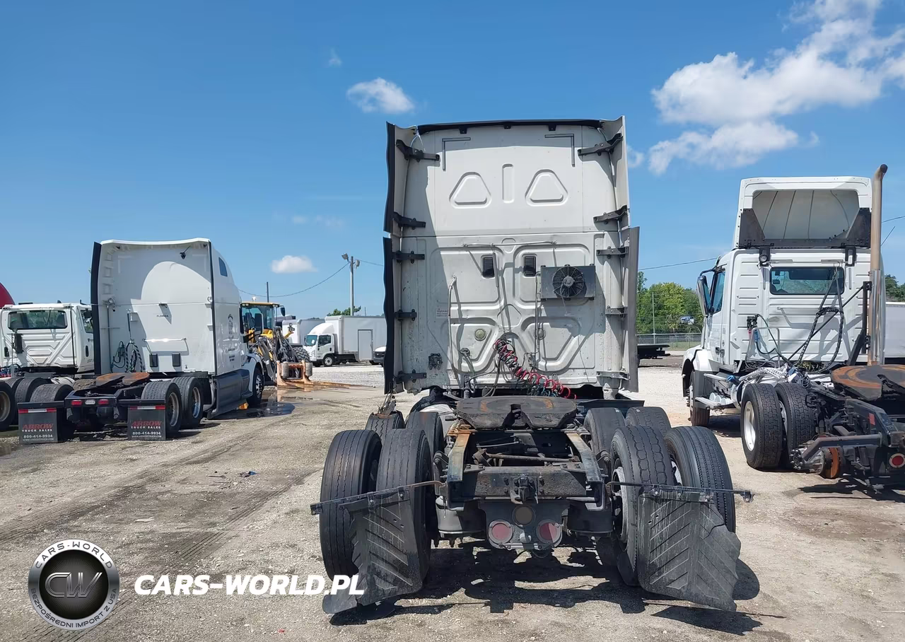 2014 Freightliner Cascadia 125 VIN:3AKJGLD50ESFU7430 - 19