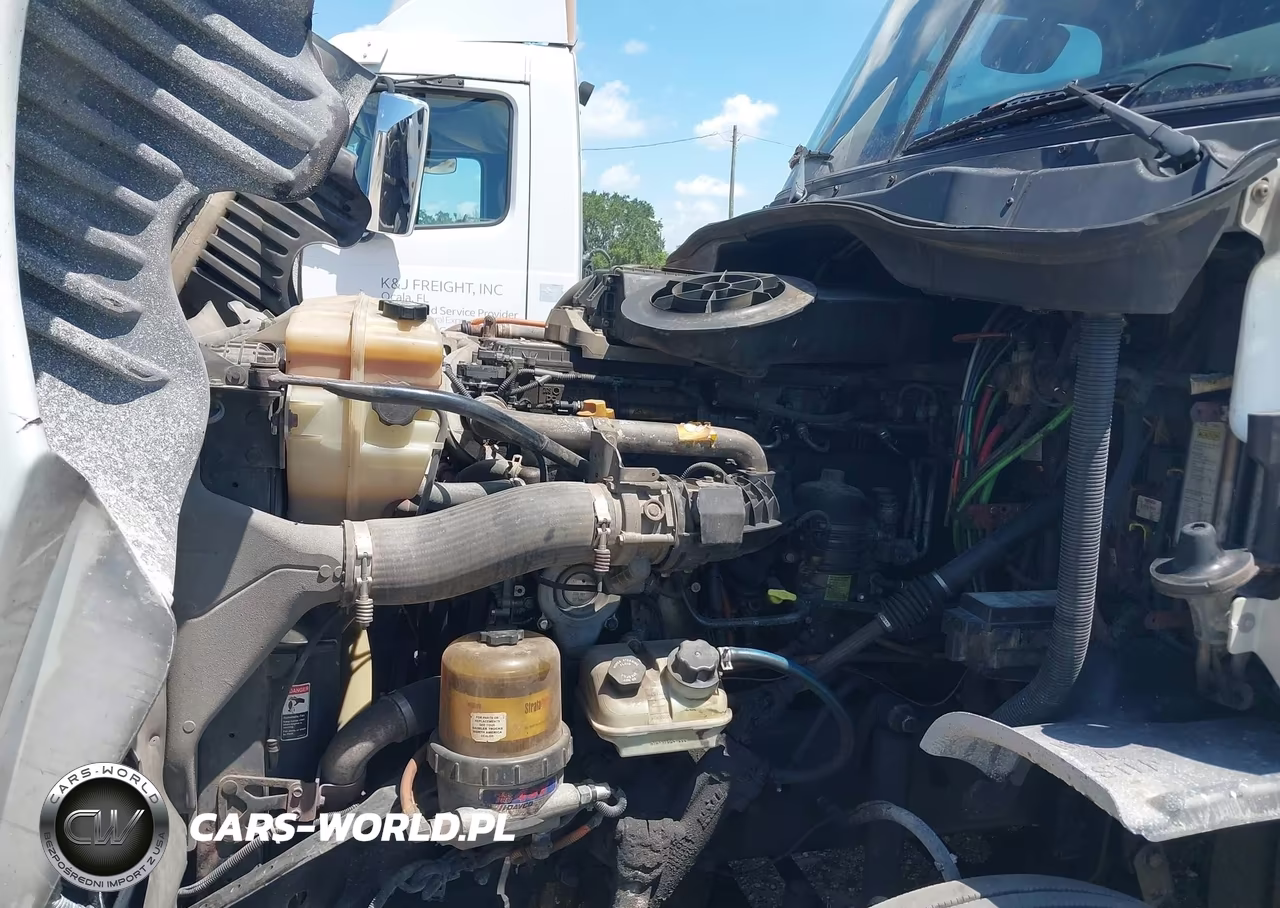 2014 Freightliner Cascadia 125 VIN:3AKJGLD50ESFU7430 - 9