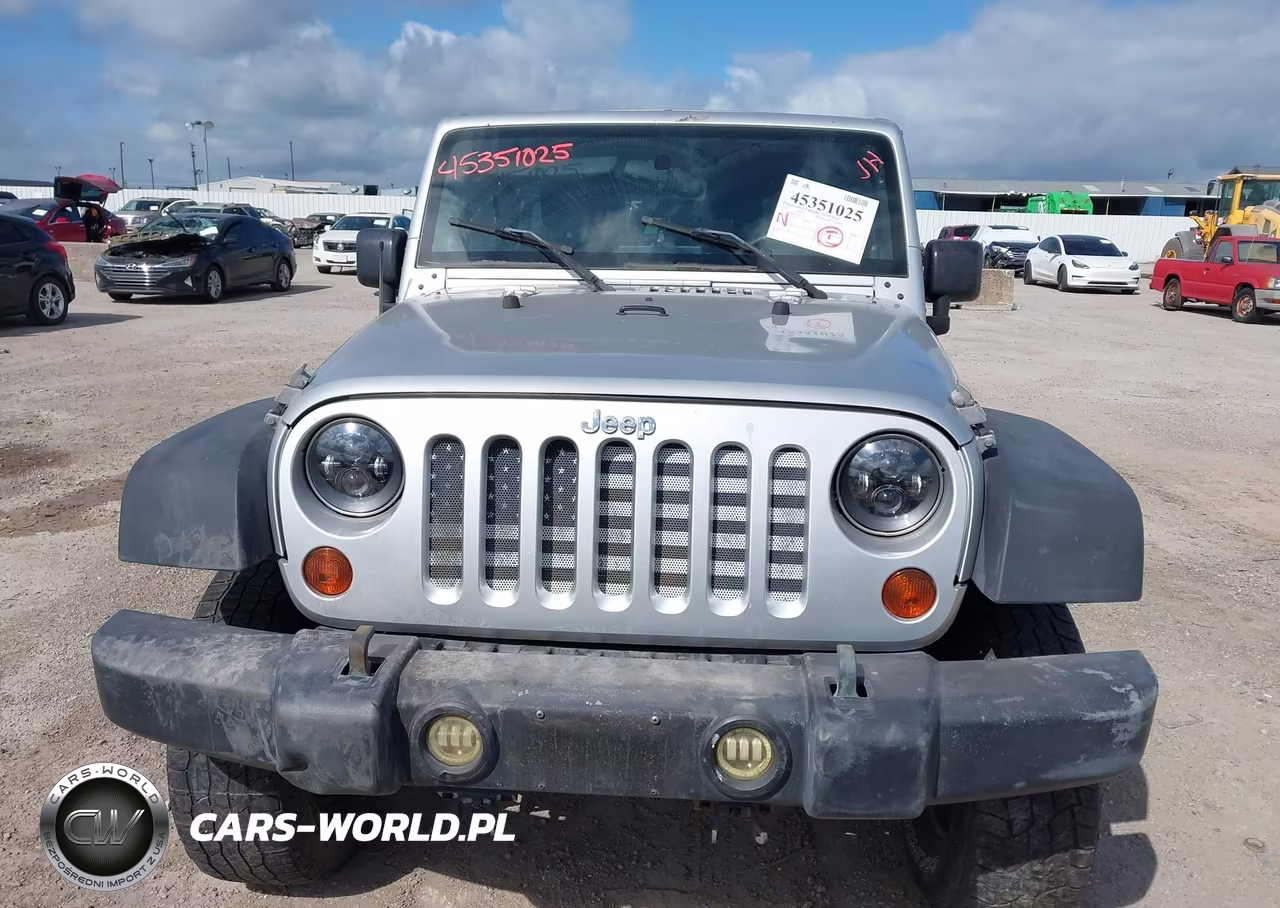 2010 Jeep Wrangler Unlimited Sport VIN:1J4BA3H13AL217430 - 12