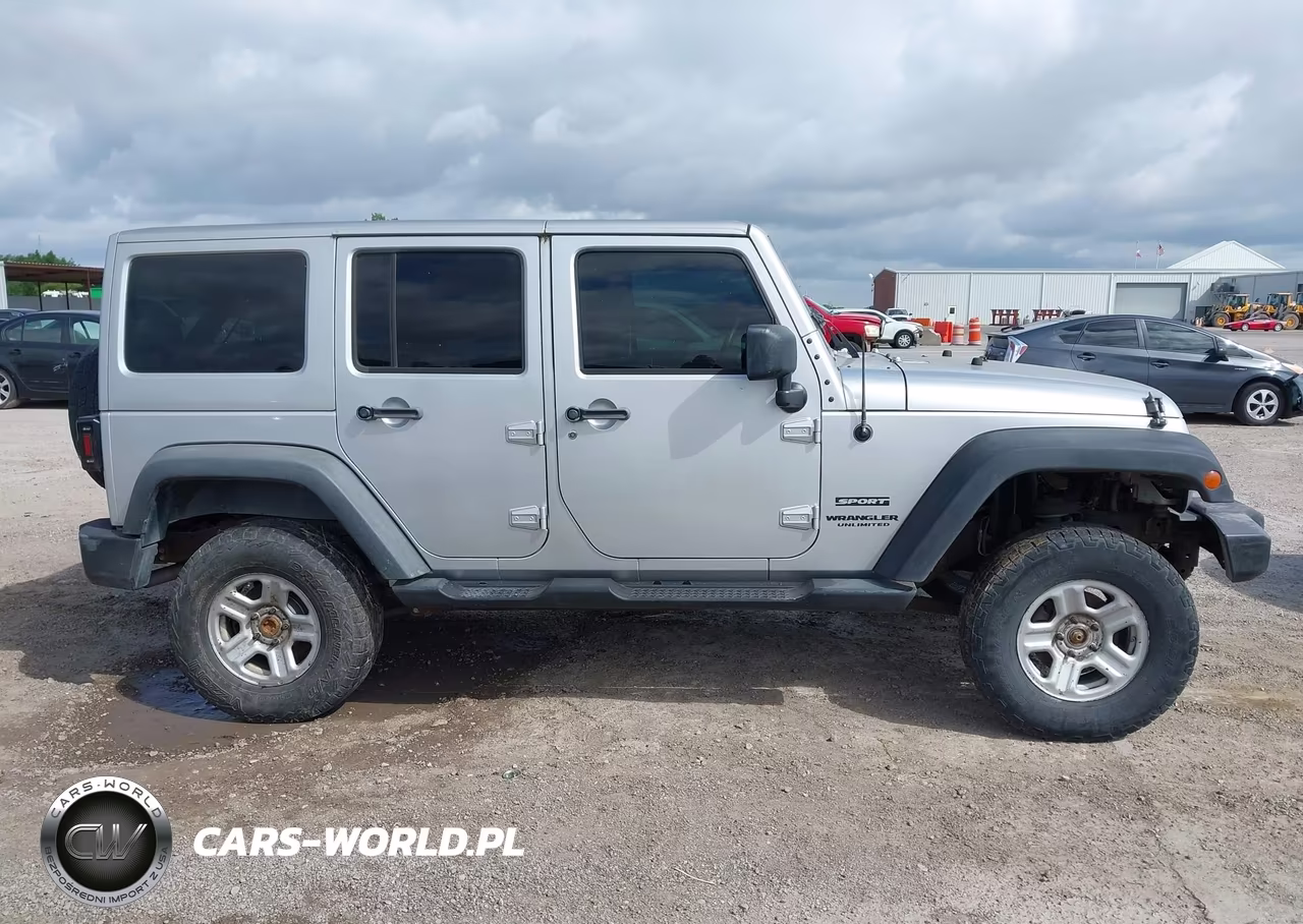 2010 Jeep Wrangler Unlimited Sport VIN:1J4BA3H13AL217430 - 13
