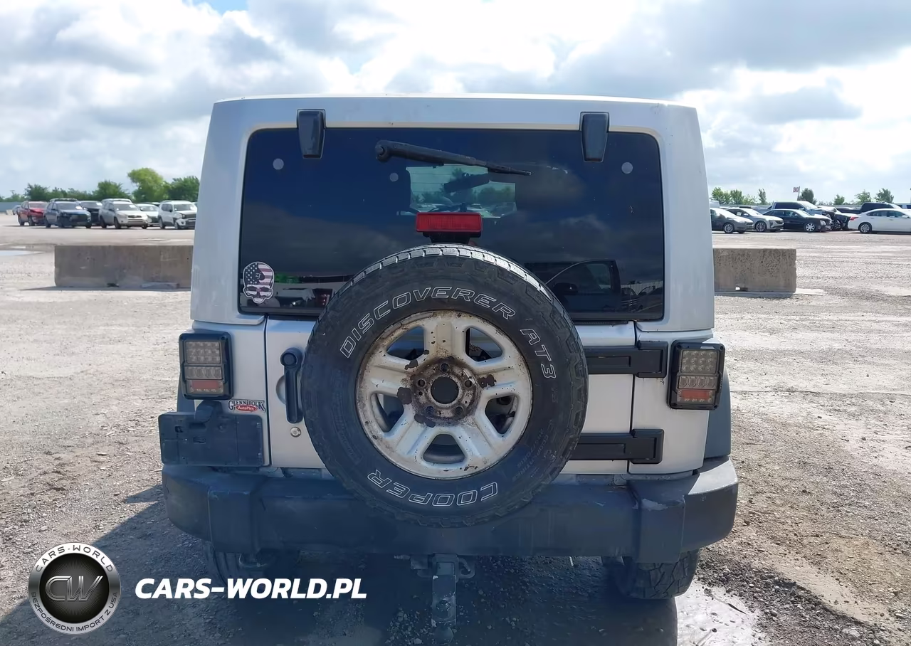 2010 Jeep Wrangler Unlimited Sport VIN:1J4BA3H13AL217430 - 16