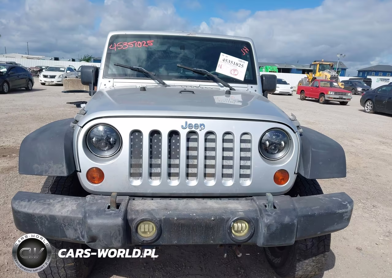 2010 Jeep Wrangler Unlimited Sport VIN:1J4BA3H13AL217430 - 6