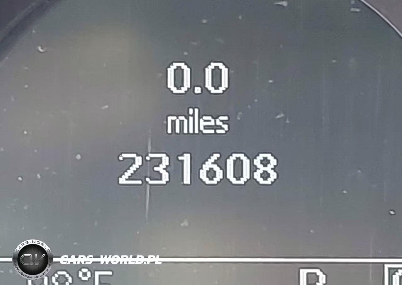 2010 Mercedes-Benz E 350 4Matic VIN:WDDHF8HB2AA254493 - 13