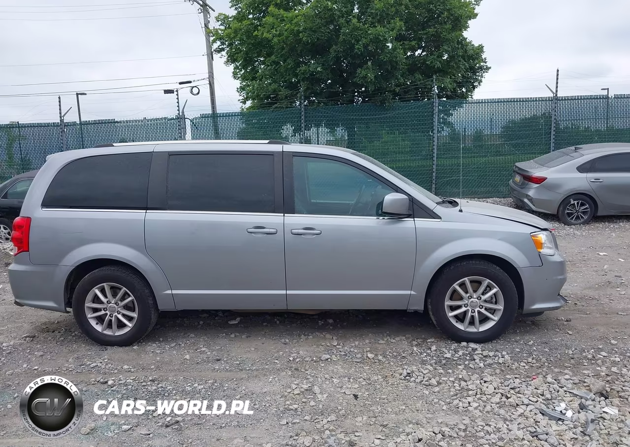 2018 Dodge Grand Caravan Sxt VIN:2C4RDGCG7JR325751 - 13