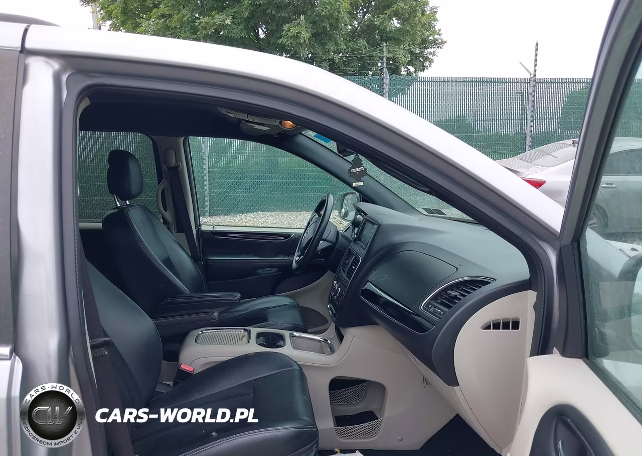 2018 Dodge Grand Caravan Sxt VIN:2C4RDGCG7JR325751 - 5