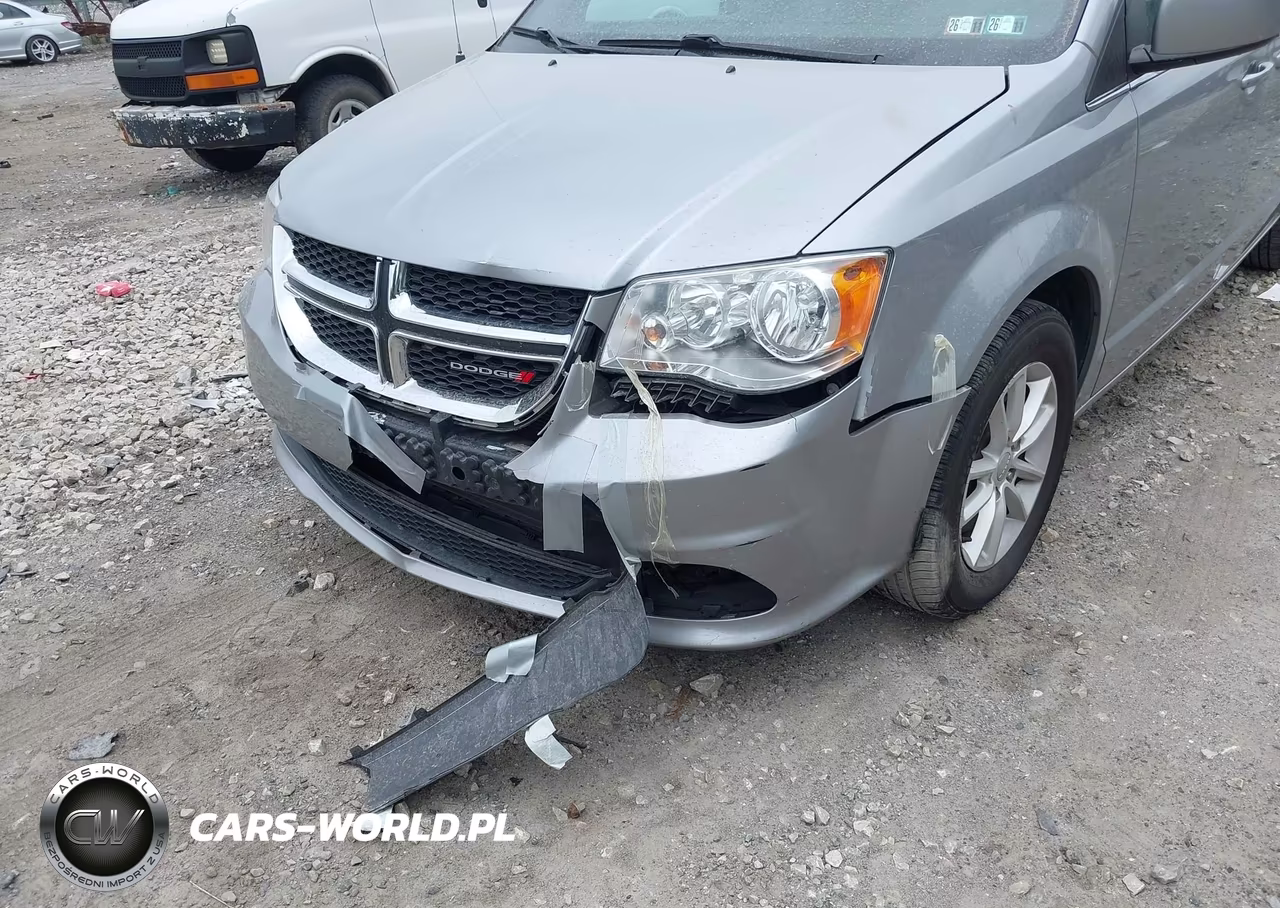 2018 Dodge Grand Caravan Sxt VIN:2C4RDGCG7JR325751 - 6