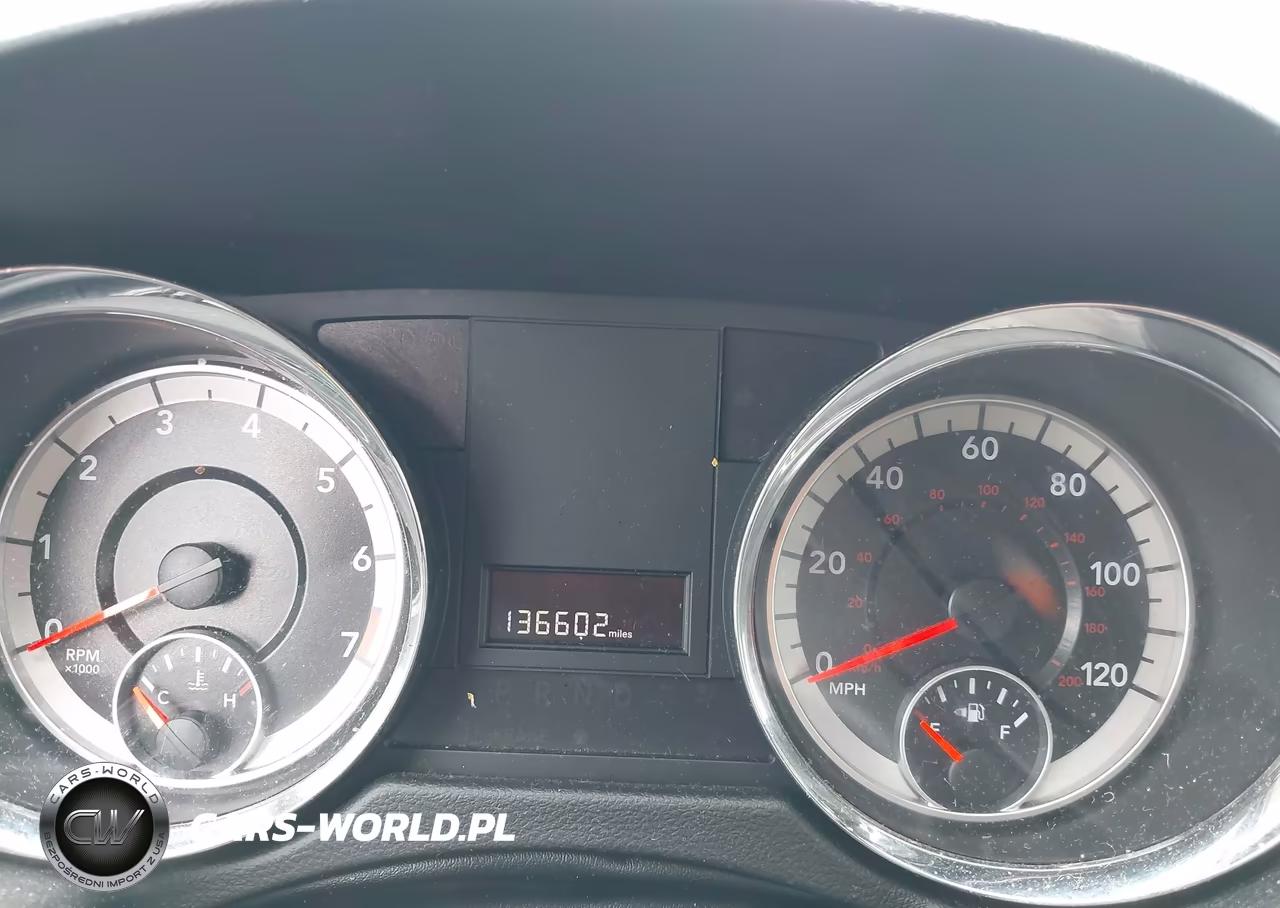 2018 Dodge Grand Caravan Sxt VIN:2C4RDGCG7JR325751 - 7