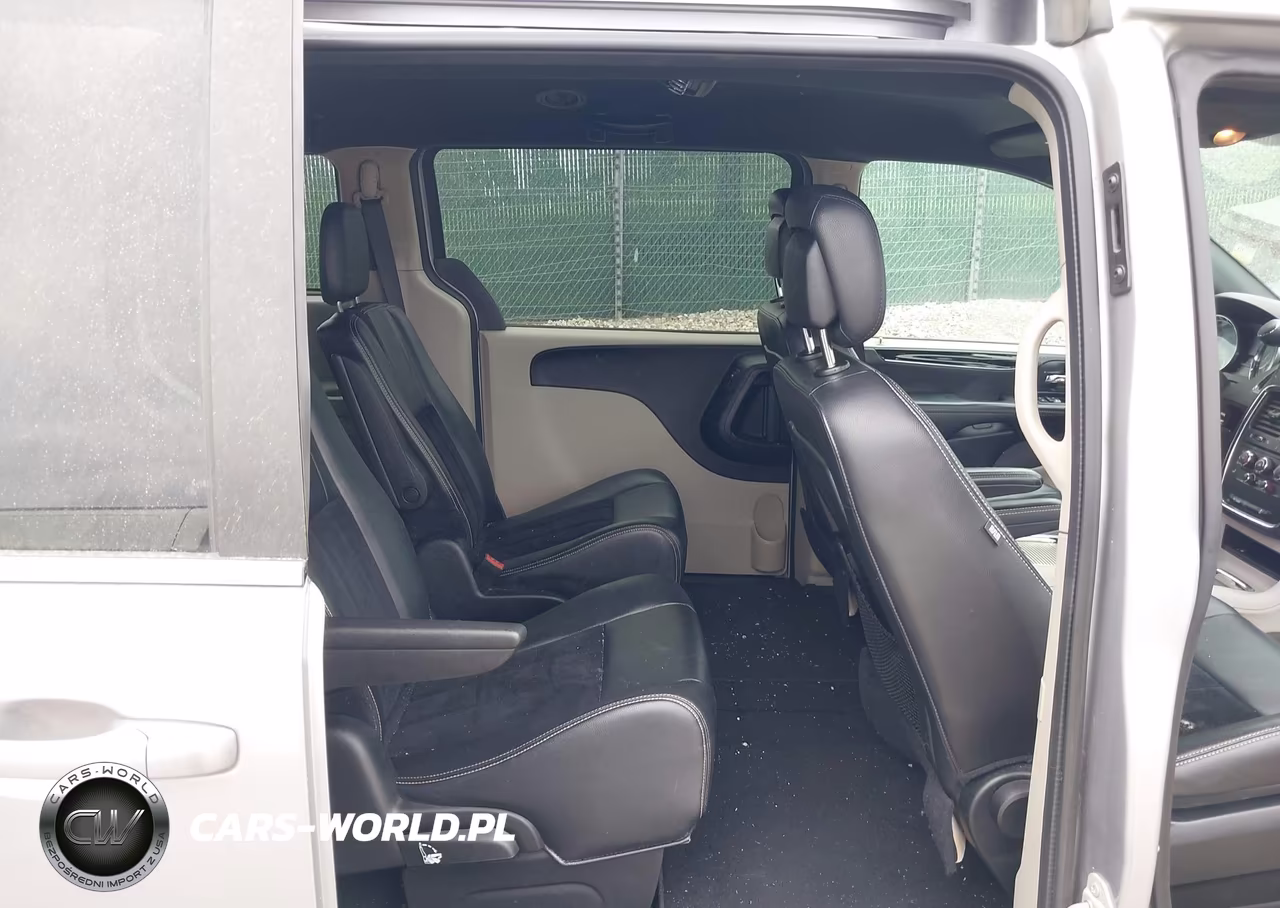 2018 Dodge Grand Caravan Sxt VIN:2C4RDGCG7JR325751 - 8