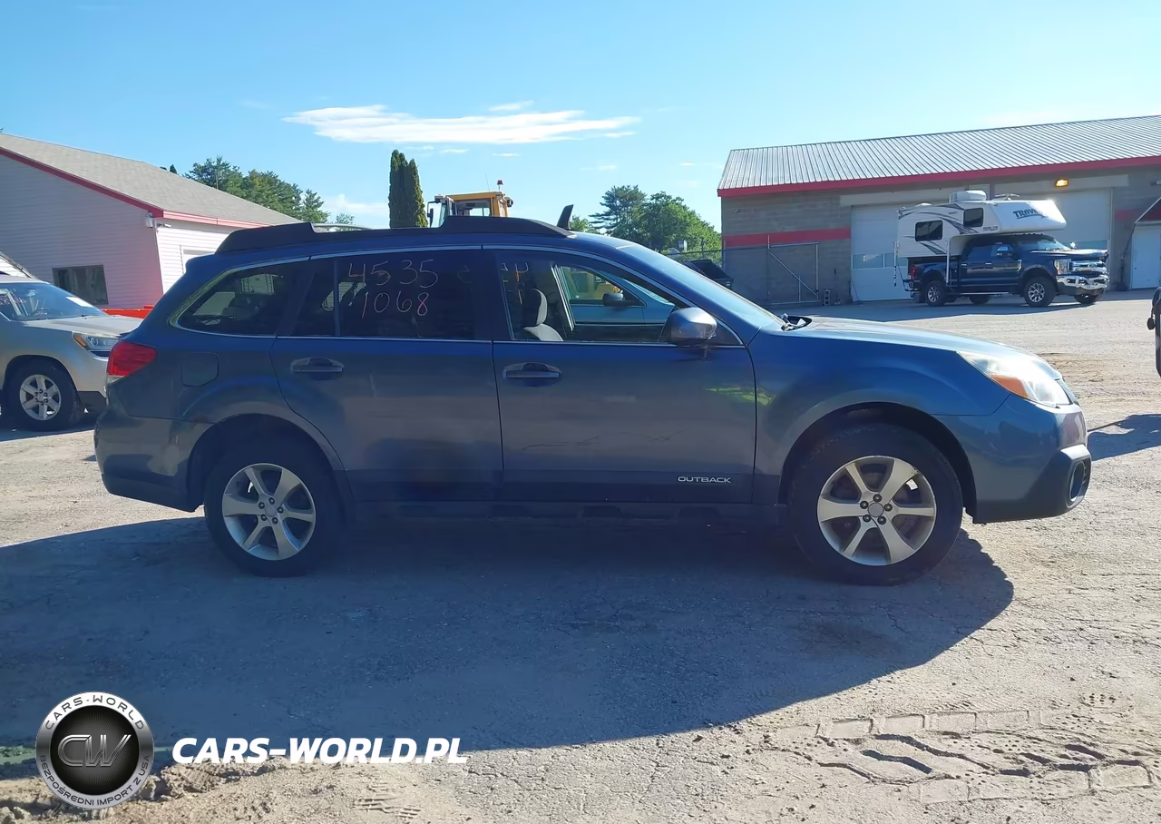 2014 Subaru Outback 2.5I Premium VIN:4S4BRBCC0E3204900 - 13