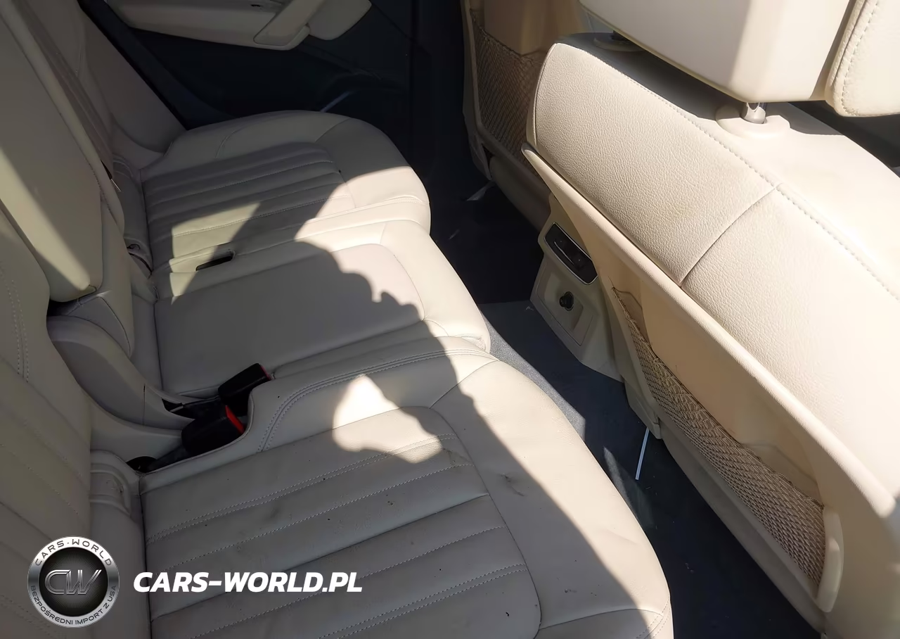 2018 Audi Q5 2.0T Premium-2.0T Tech Premium VIN:WA1ANAFY1J2177858 - 8