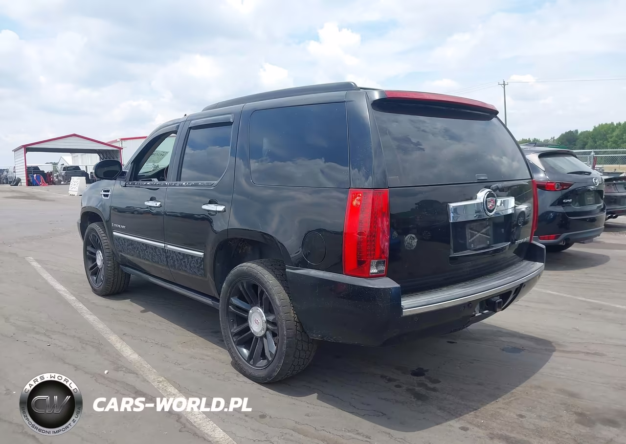 2008 Cadillac Escalade Standard VIN:1GYFK63808R125137 - 3