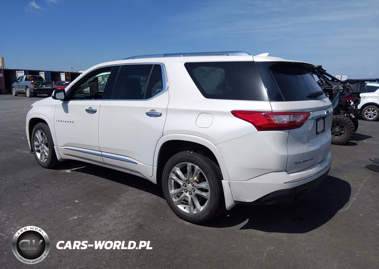 2018 Chevrolet Traverse High Country VIN:1GNEVKKW4JJ127860 - 3