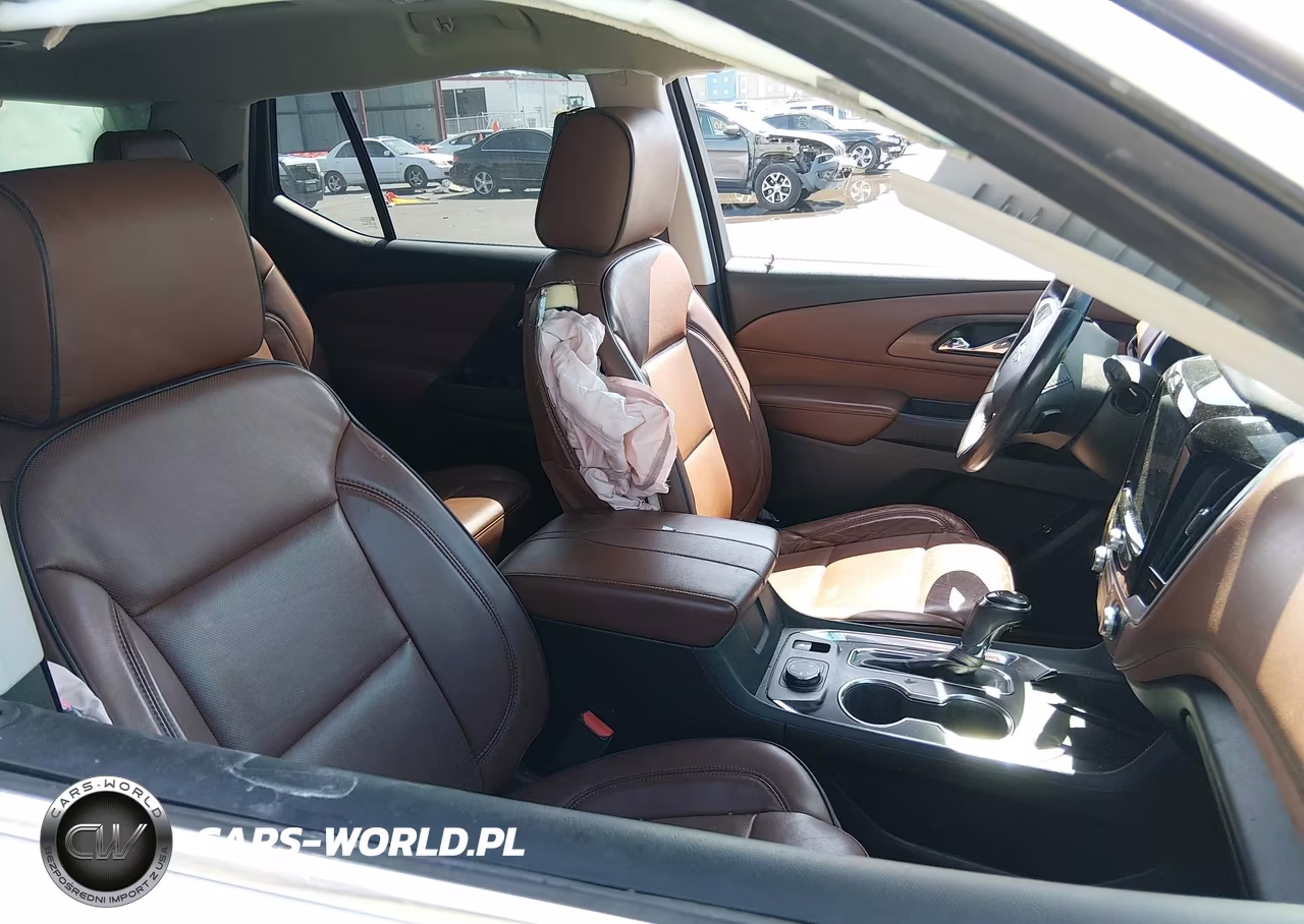 2018 Chevrolet Traverse High Country VIN:1GNEVKKW4JJ127860 - 5
