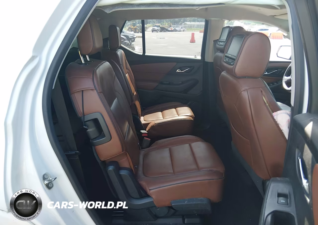 2018 Chevrolet Traverse High Country VIN:1GNEVKKW4JJ127860 - 8