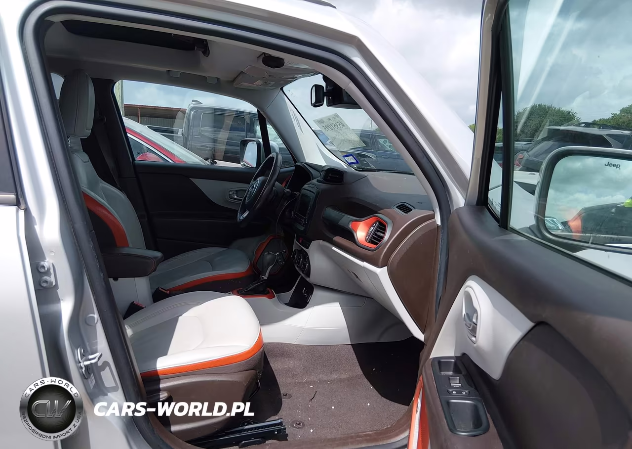 2016 Jeep Renegade Limited VIN:ZACCJADT2GPE12090 - 5